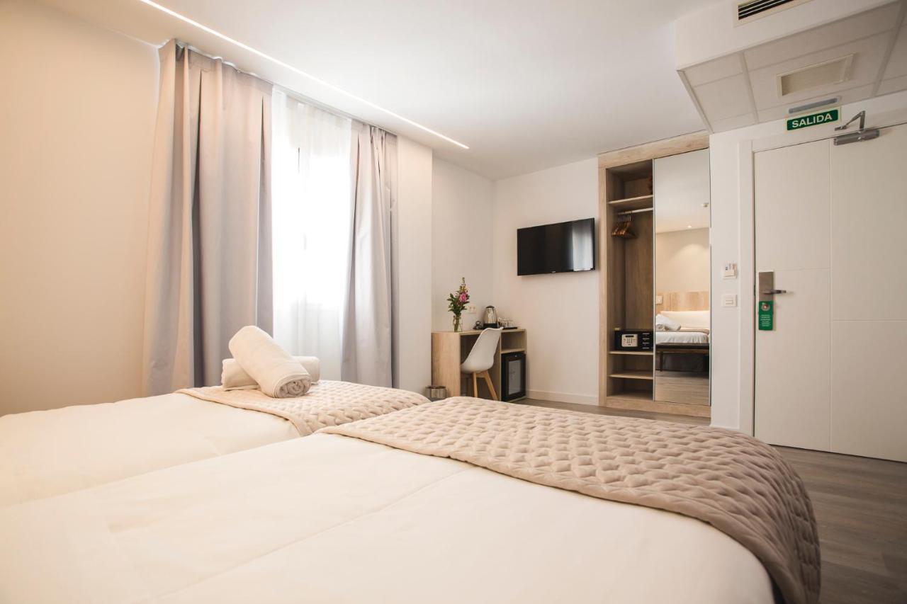 Dwo Abaster Hotell Soria Eksteriør bilde
